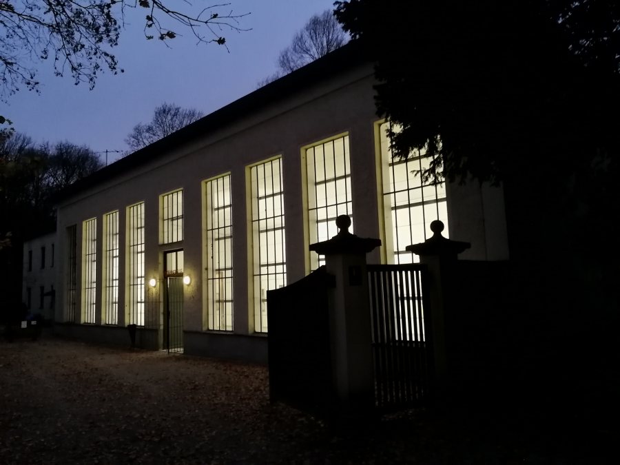 Die Orangerie bei Nacht